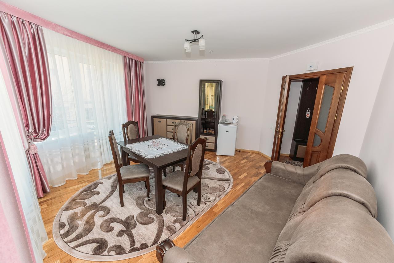 Apartments Sonce Трускавец Екстериор снимка